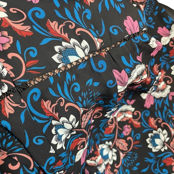 Lovely floral romper by Timing - Picture 3 of 5